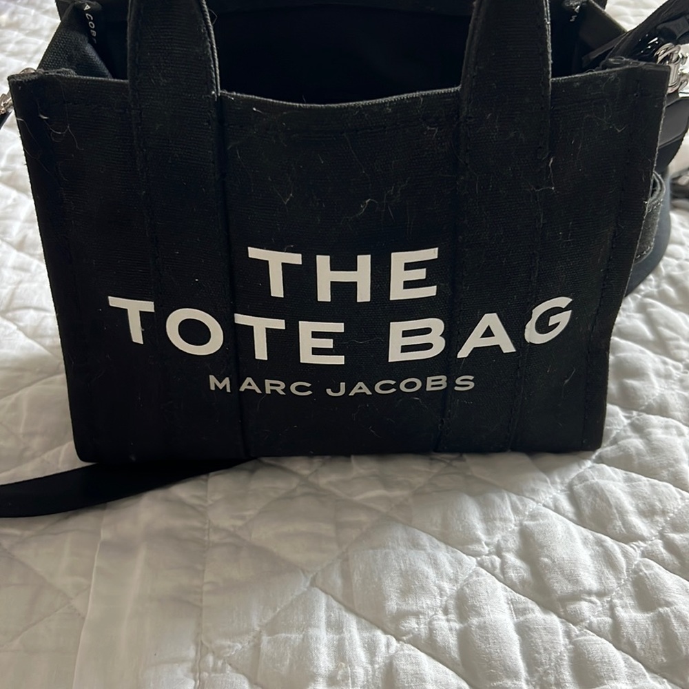 Gently used Marc Jacobs The Tote Bag